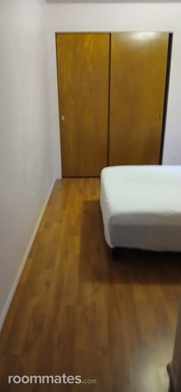 Profile photo 5 of 10