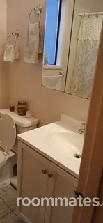 Room for rent in Beaverton, OR $800, townhouse