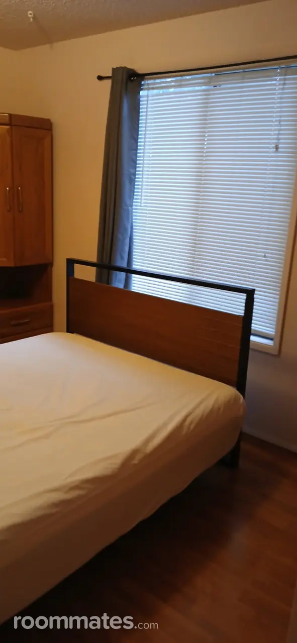 Profile photo 1 of 10