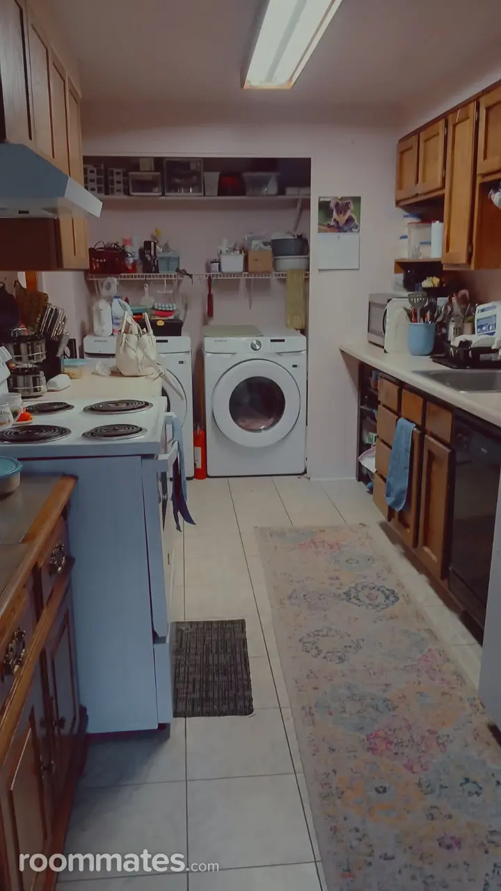 Profile photo 7 of 10