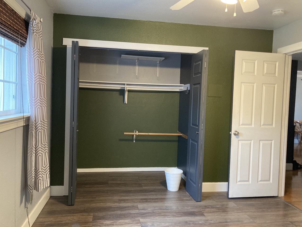 Profile photo 3 of 6