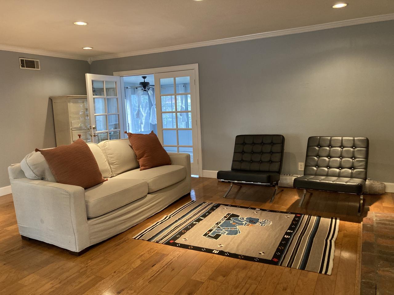 Profile photo 5 of 6