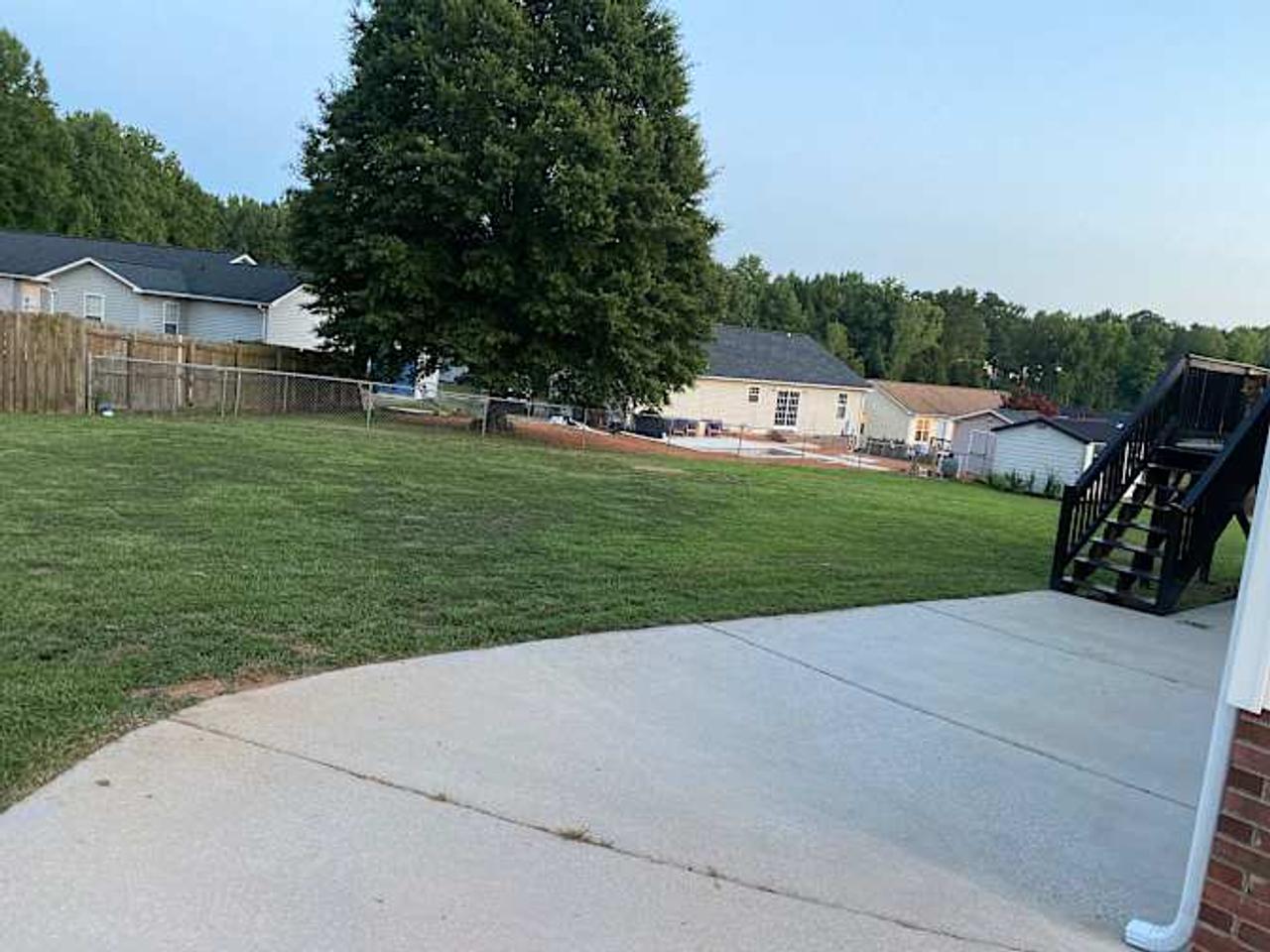 Profile photo 10 of 11