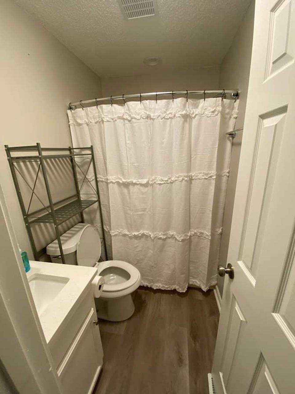 Profile photo 8 of 11