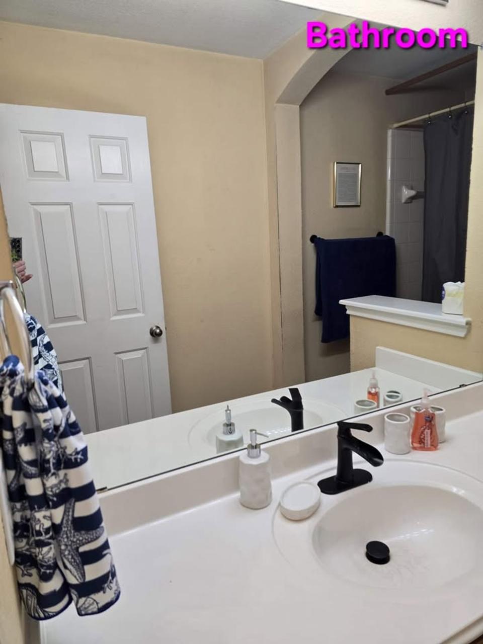 Profile photo 10 of 12