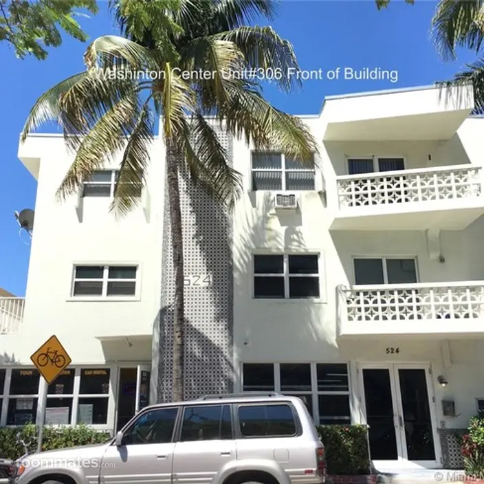 Room for rent in Miami Beach, FL $1350, condo