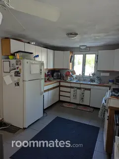 Room for rent in Beverly, MA $900, house