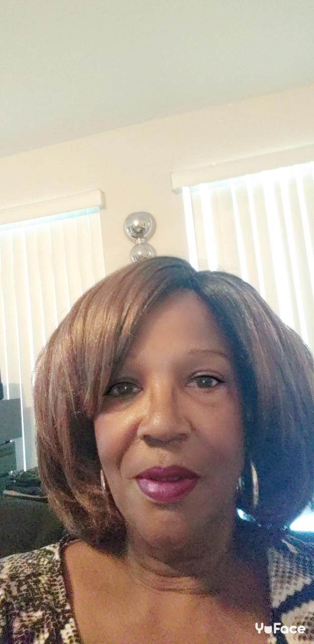 Profile photo 9 of 9