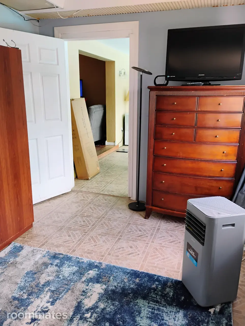 Profile photo 4 of 10