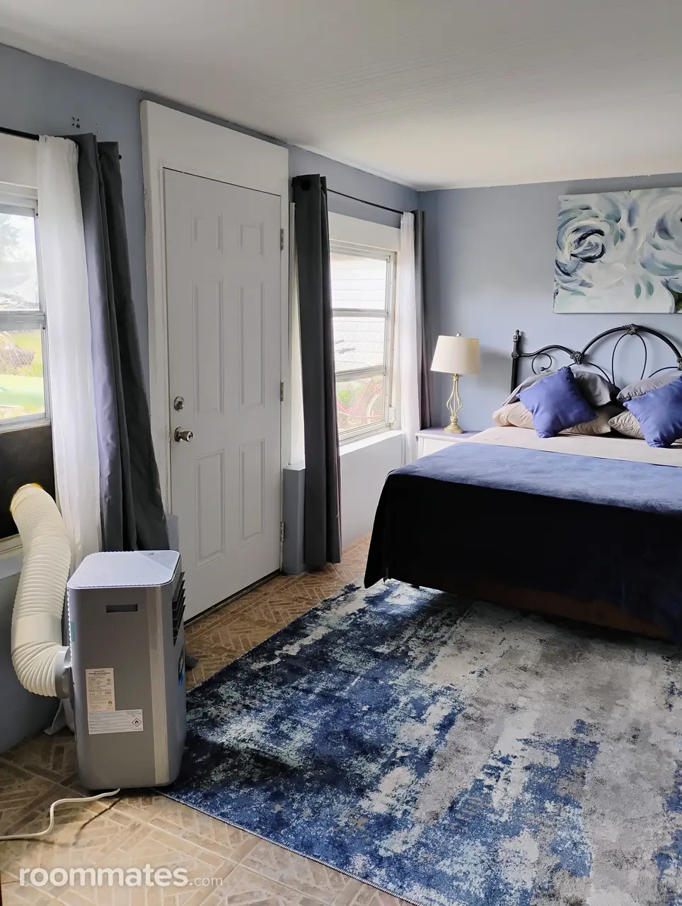 Profile photo 6 of 10