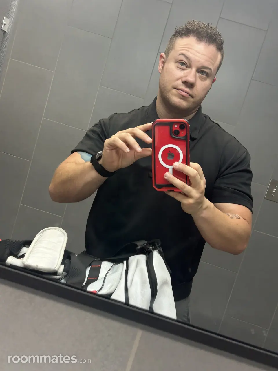 Profile photo 17 of 17