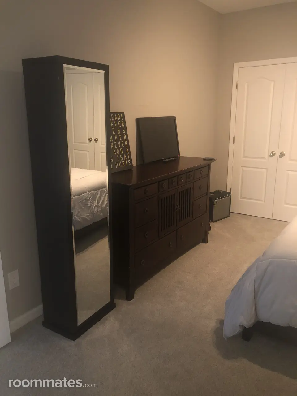 Profile photo 9 of 17