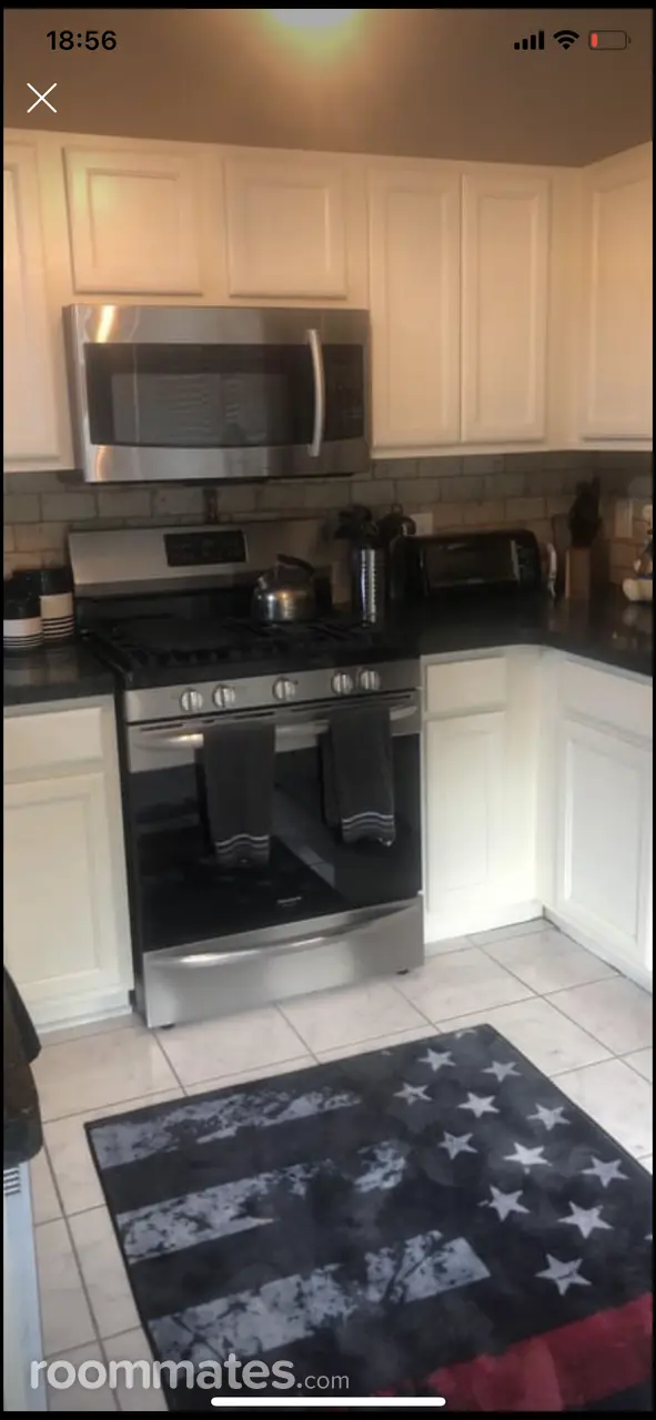 Profile photo 4 of 17