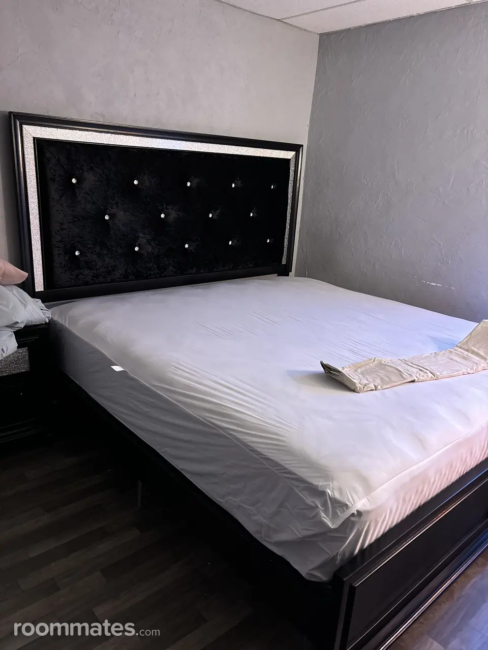 Profile photo 4 of 5