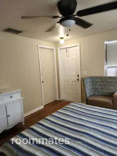 Room for rent in Tampa, FL $800, house
