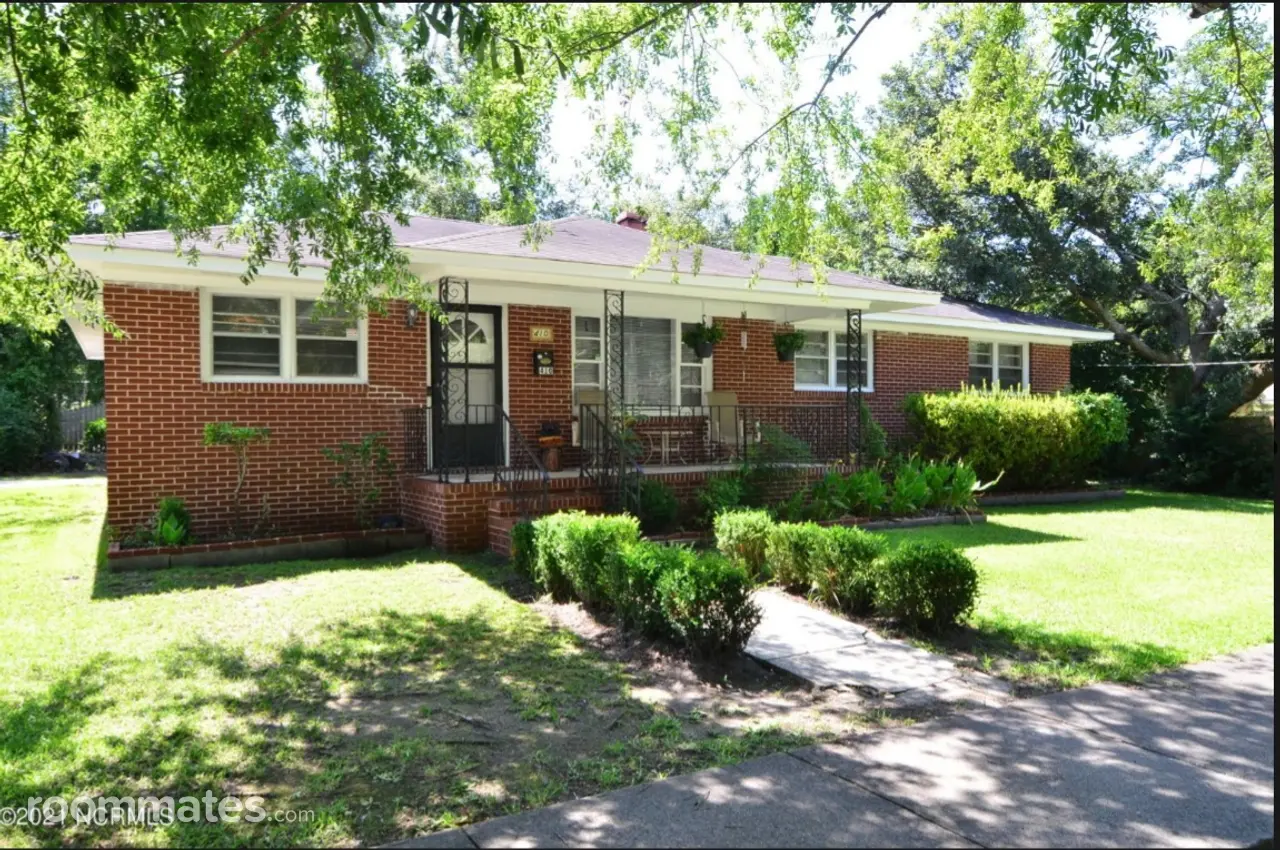 Profile photo 4 of 5