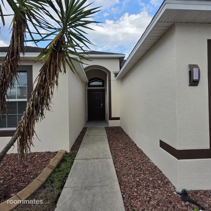 Room for rent in Riverview, FL $800, house