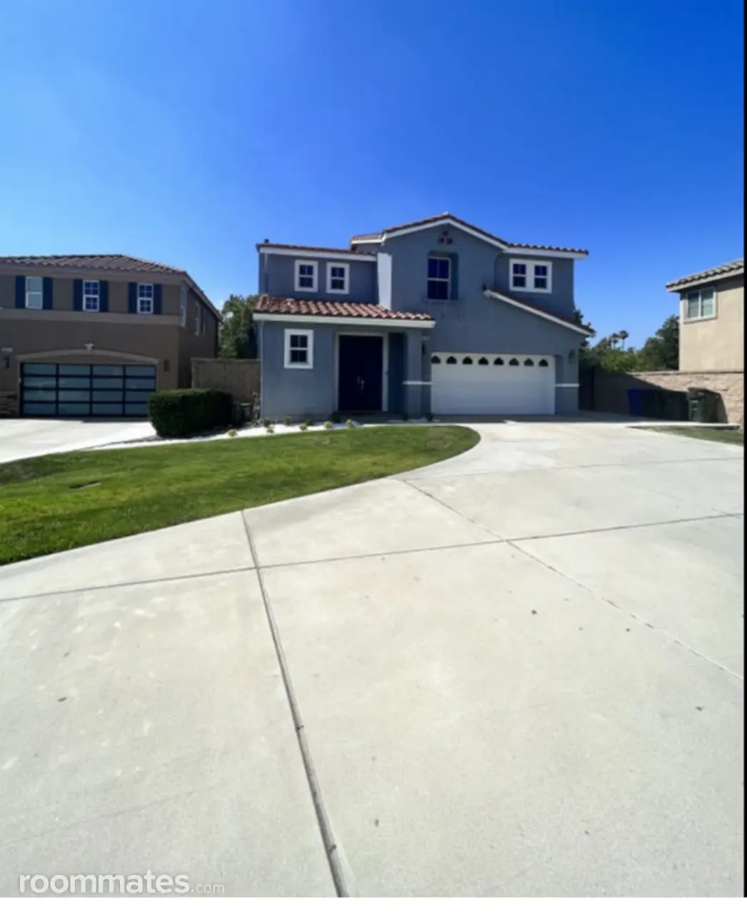 Profile photo 3 of 4