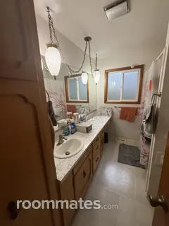 Room for rent in Hillsboro, OR $500, house