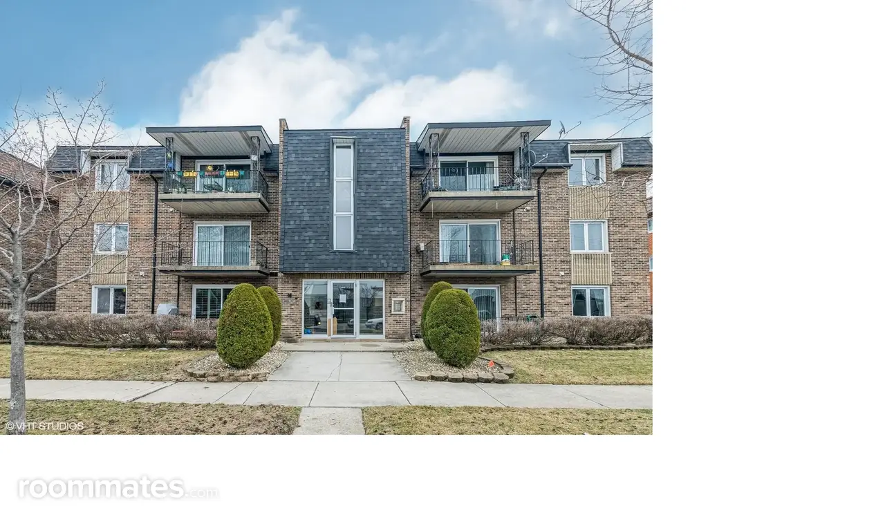 Profile photo 3 of 9