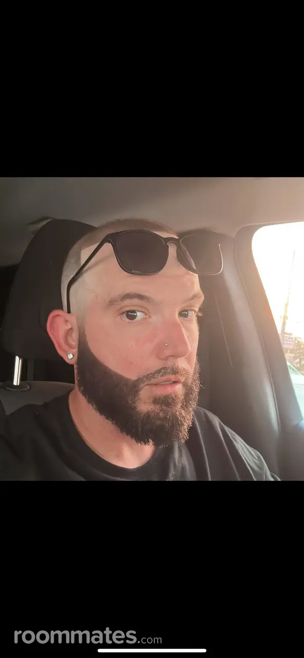 Profile photo 9 of 9