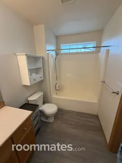 Room for rent in Gresham, OR $950, house