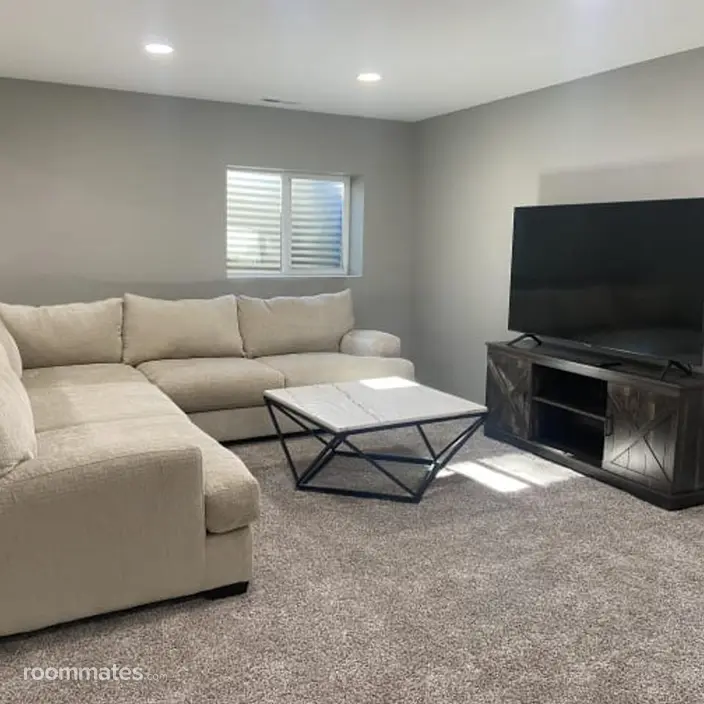 Room for rent in Colorado Springs, CO $850, house