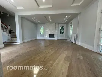 Room for rent in Yonkers, NY $1050, house