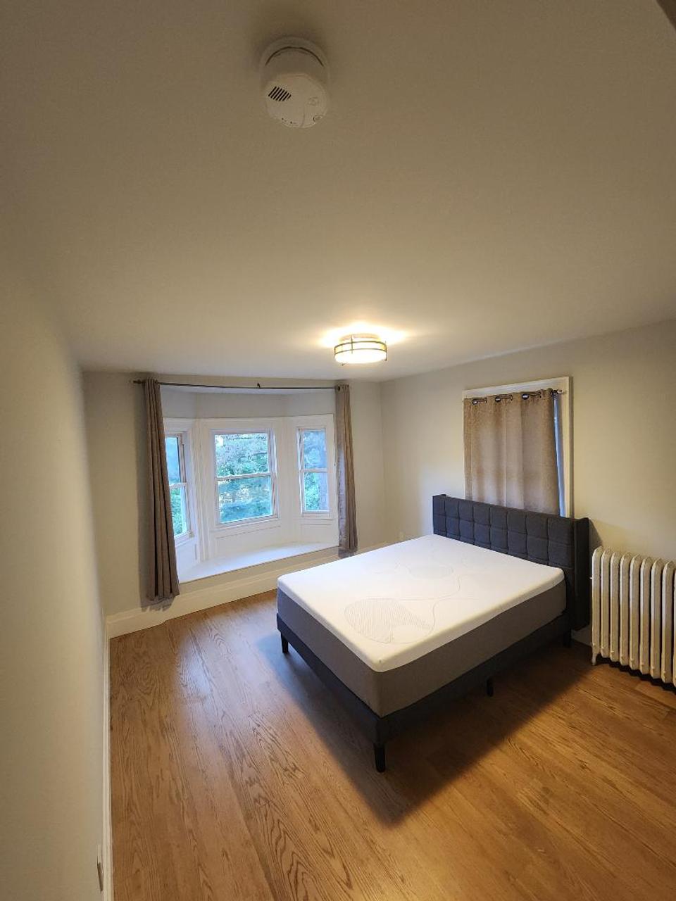 Room for rent in Yonkers, NY $1275, house