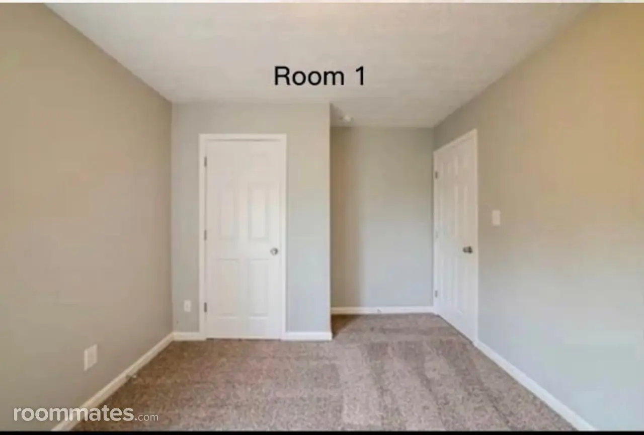 Profile photo 3 of 6