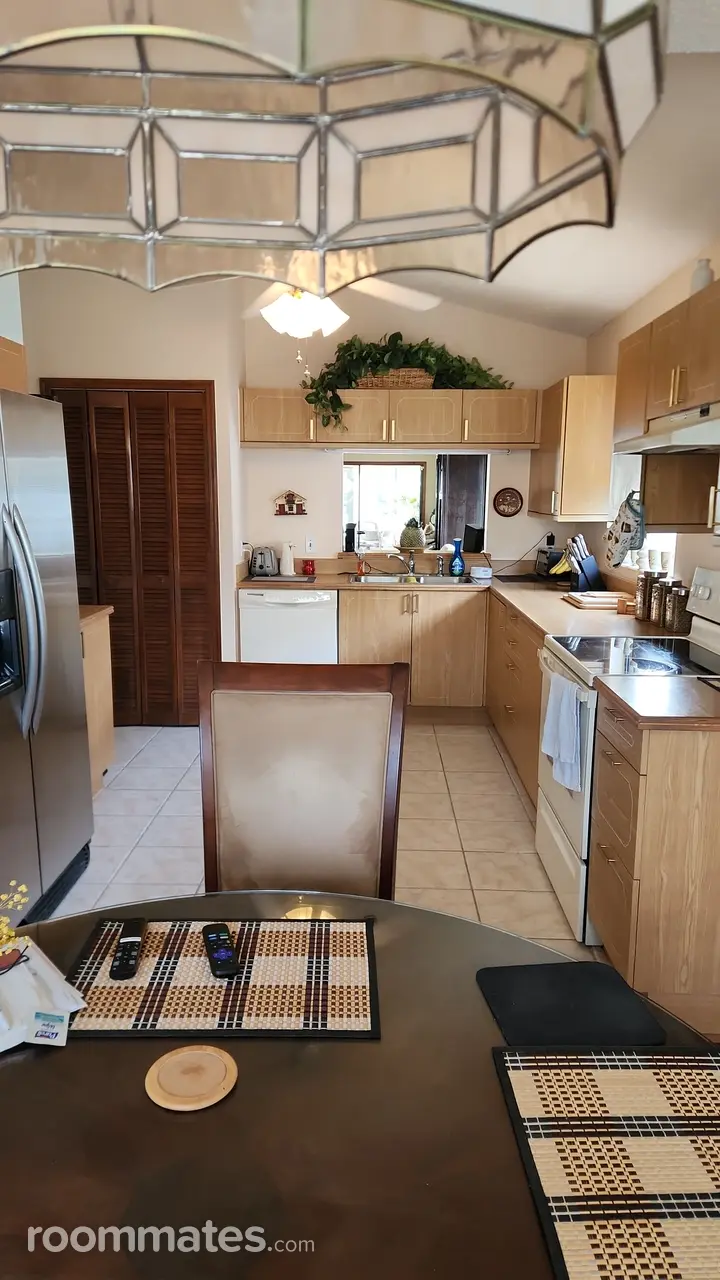 Profile photo 7 of 16