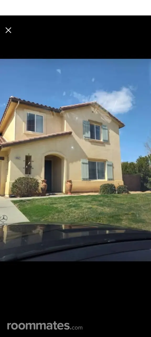 Profile photo 3 of 6