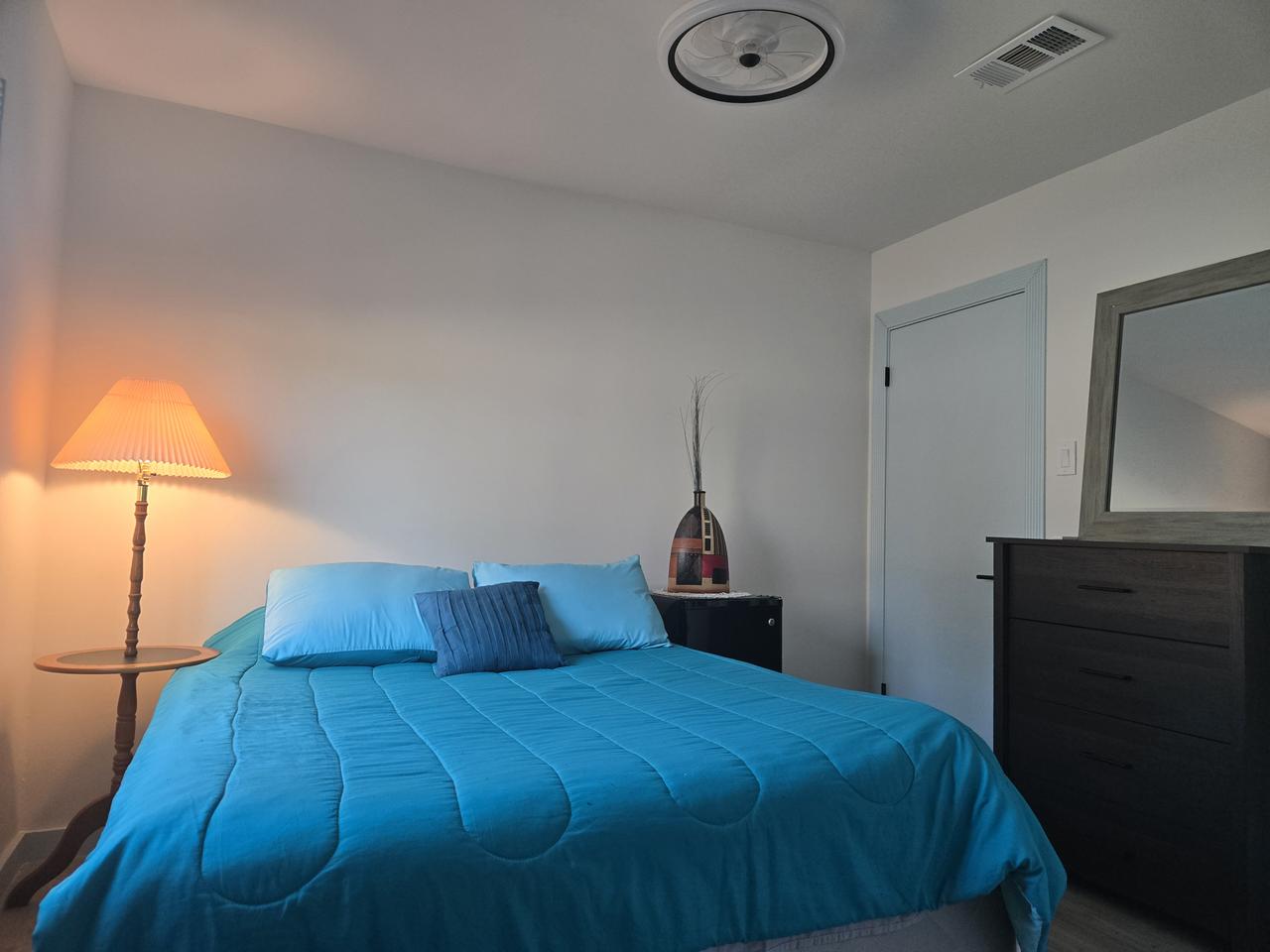 Profile photo 2 of 5