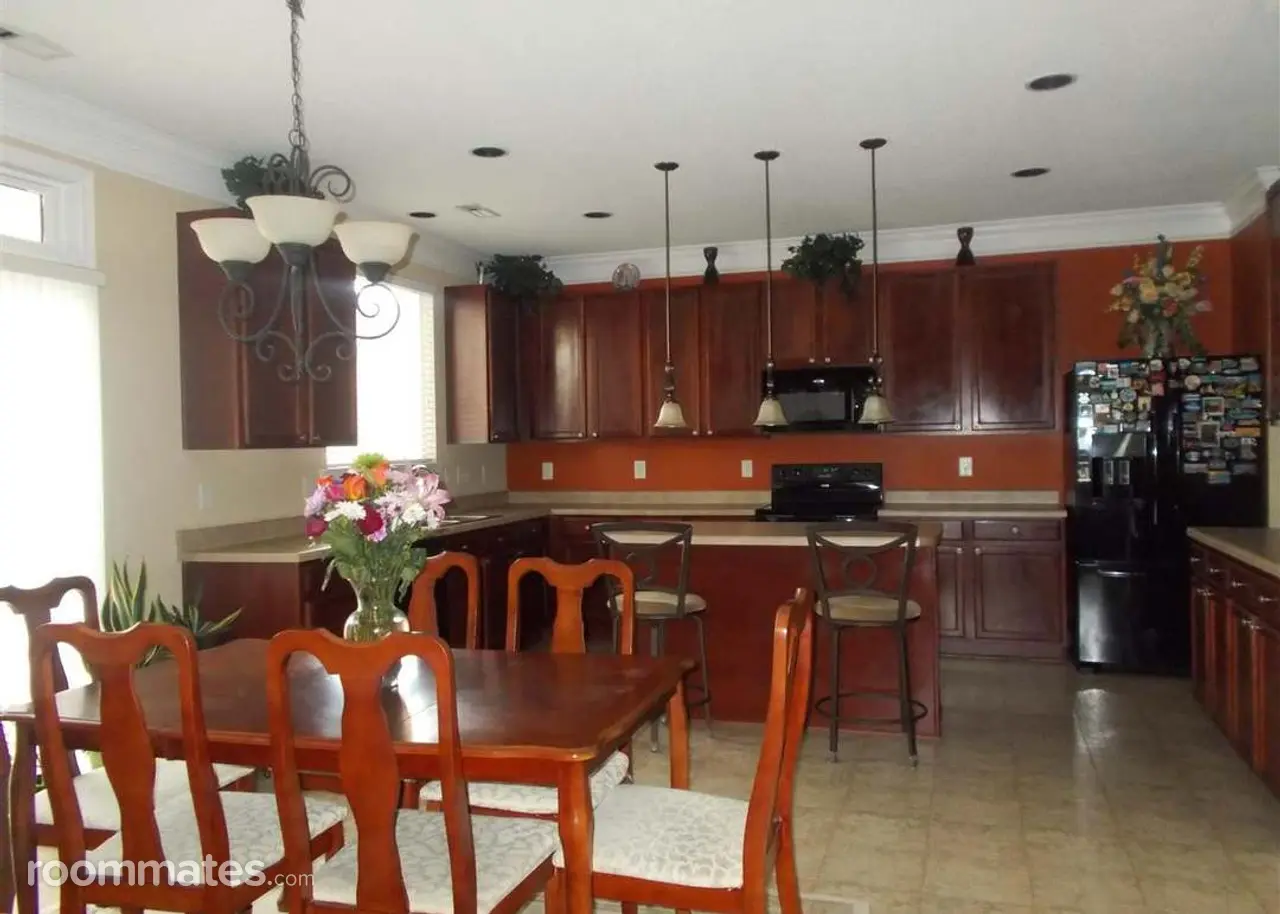 Profile photo 2 of 9