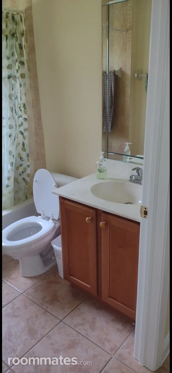 Profile photo 4 of 4