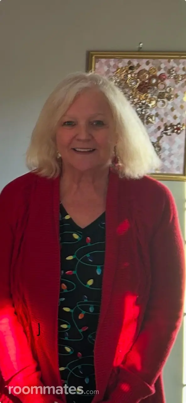 Profile photo 1 of 2