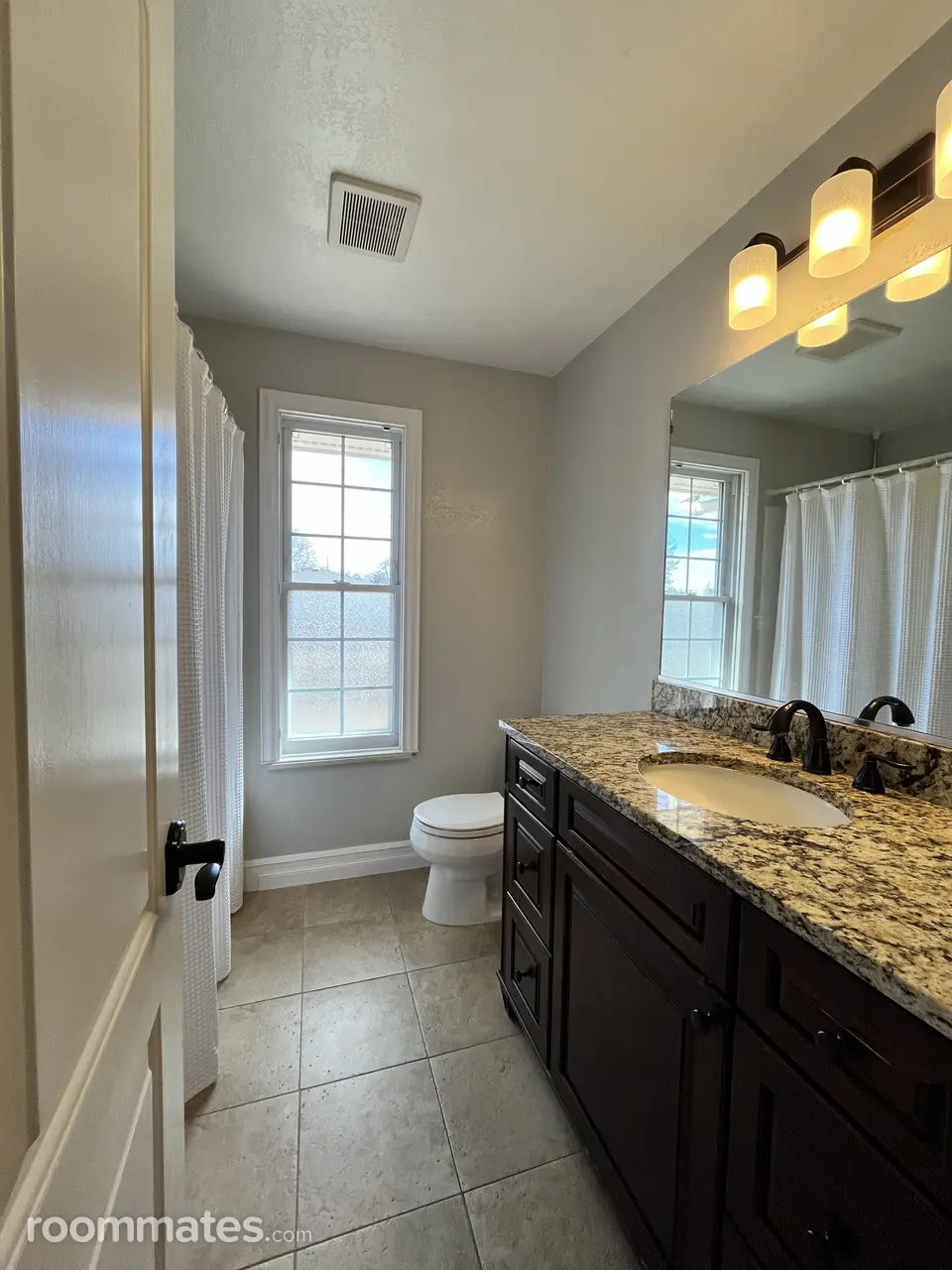 Profile photo 4 of 12