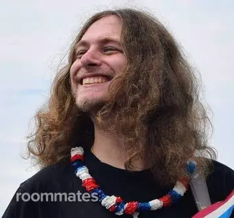 Roommate looking Elgin, IL, $2000