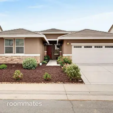 Room for rent in Rancho Cordova, CA $975, house
