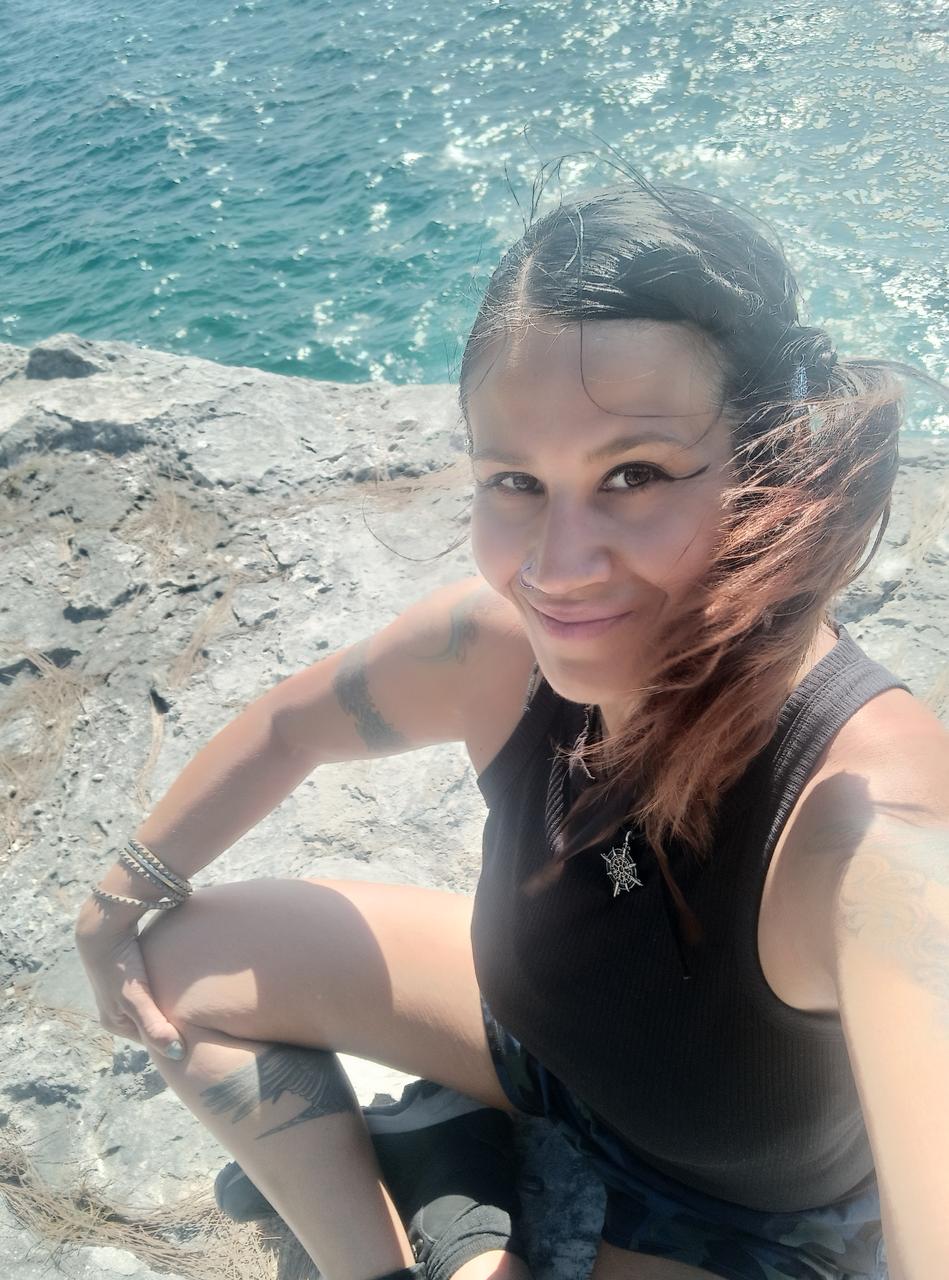 Profile photo 2 of 4