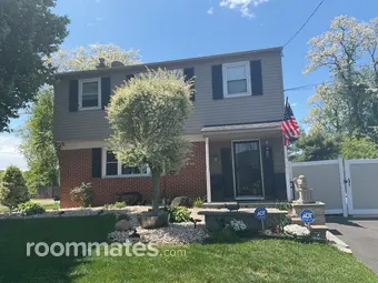 Room for rent in Fairless Hills, PA $1000, house