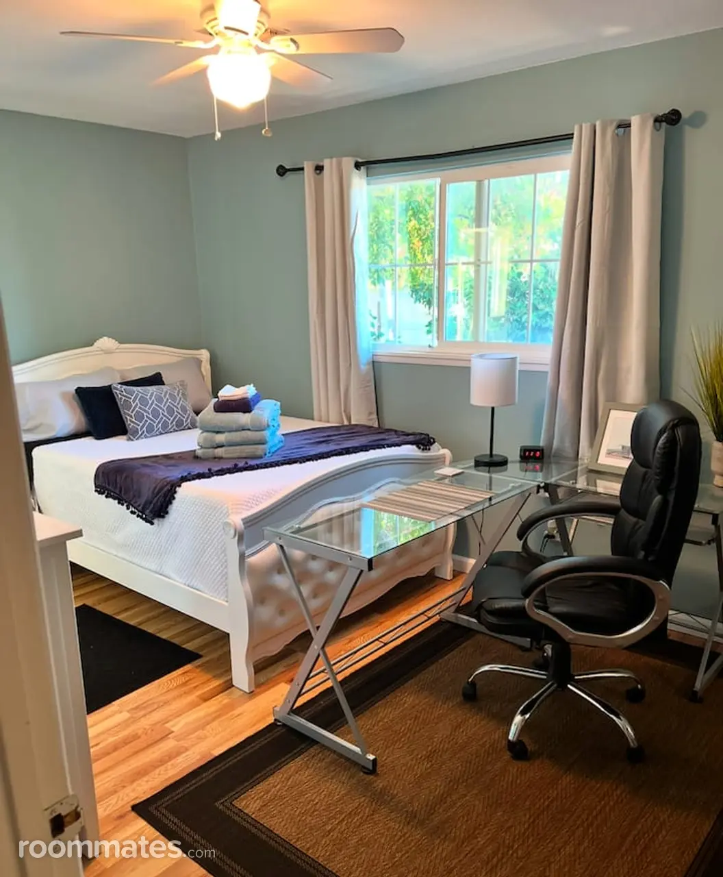 Profile photo 5 of 11