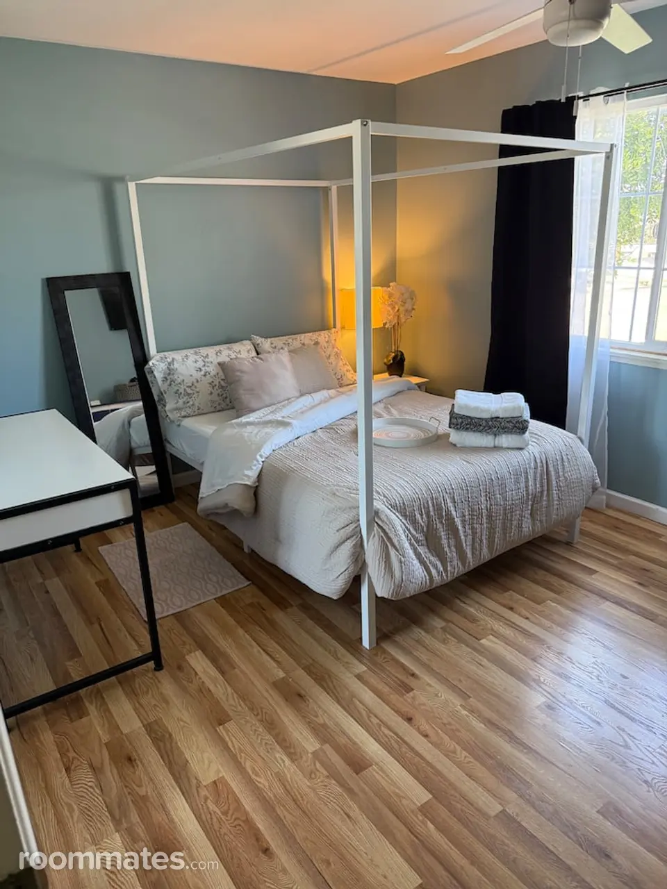 Profile photo 4 of 11