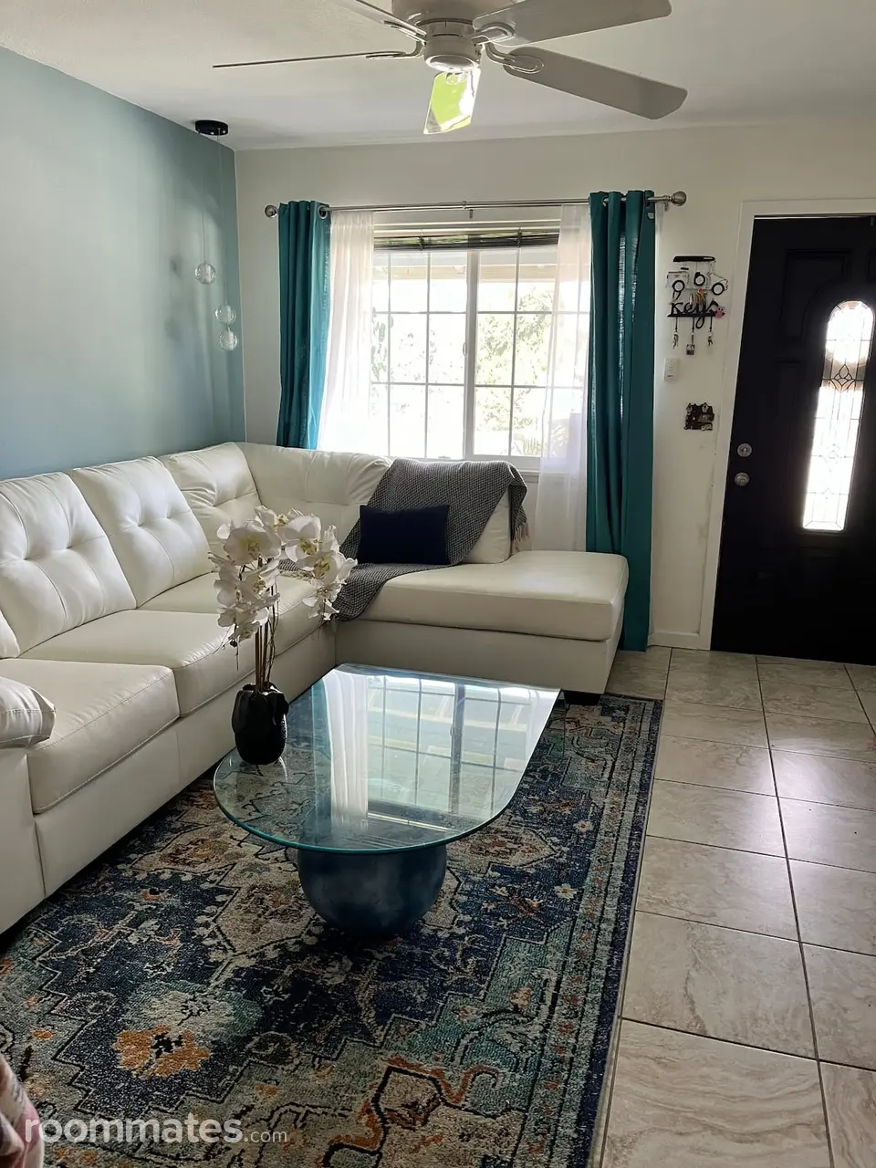 Room for rent in Santee, CA $1650, house