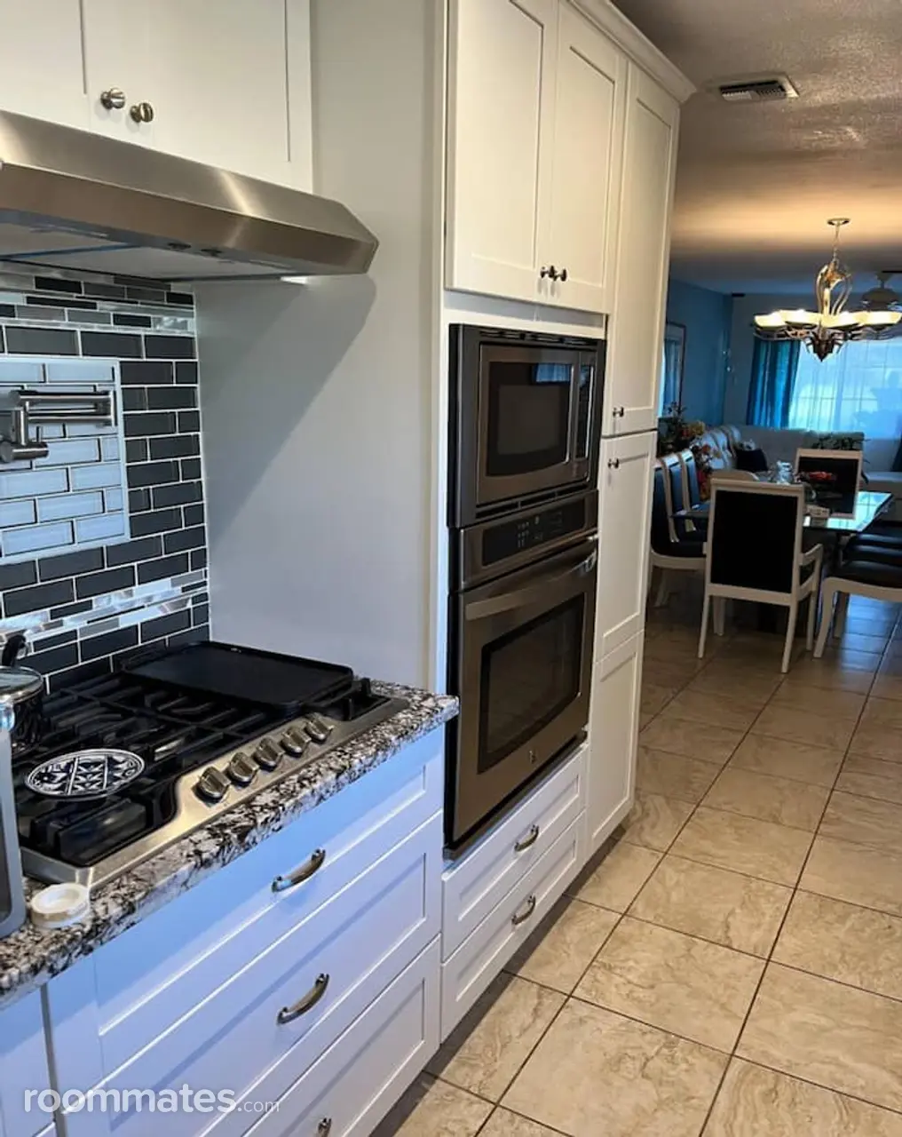 Profile photo 7 of 11