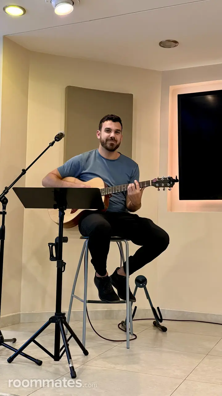 Profile photo 8 of 11