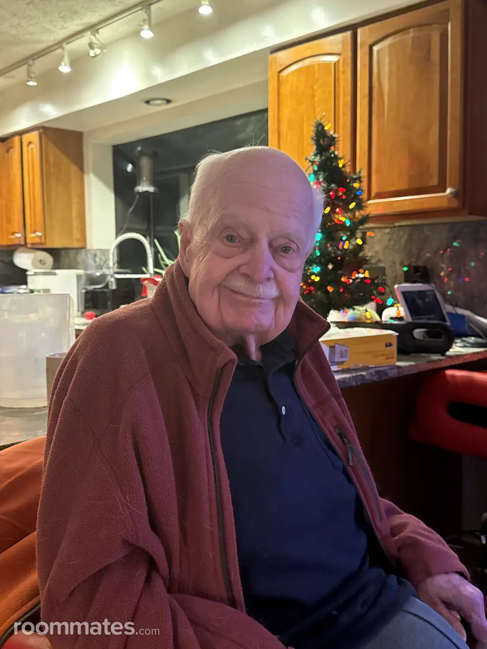 Profile photo 8 of 8