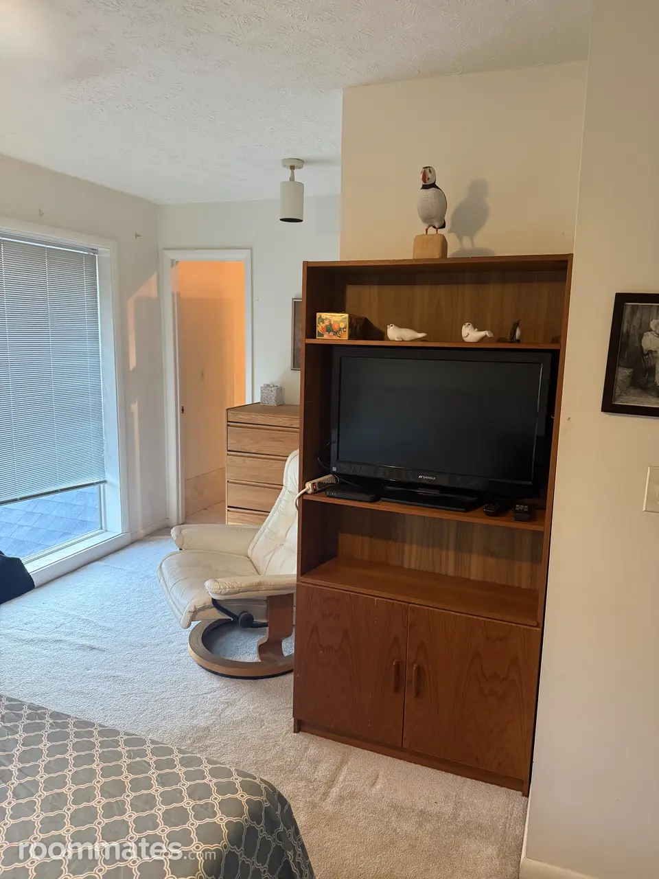 Profile photo 3 of 8