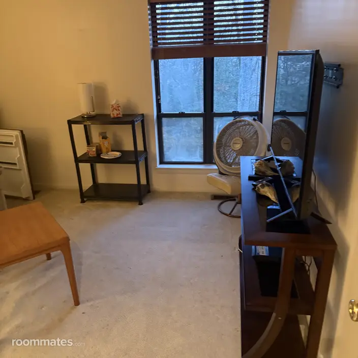 Room for rent in Severna Park, MD $1000, house