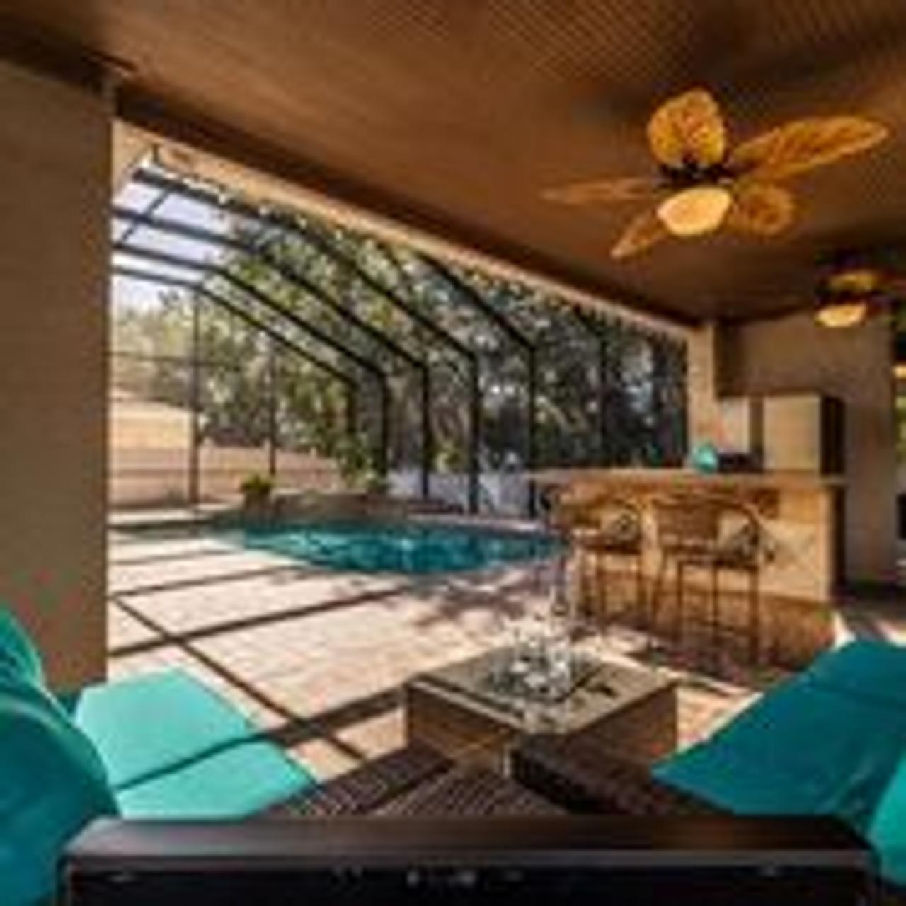 Profile photo 9 of 12